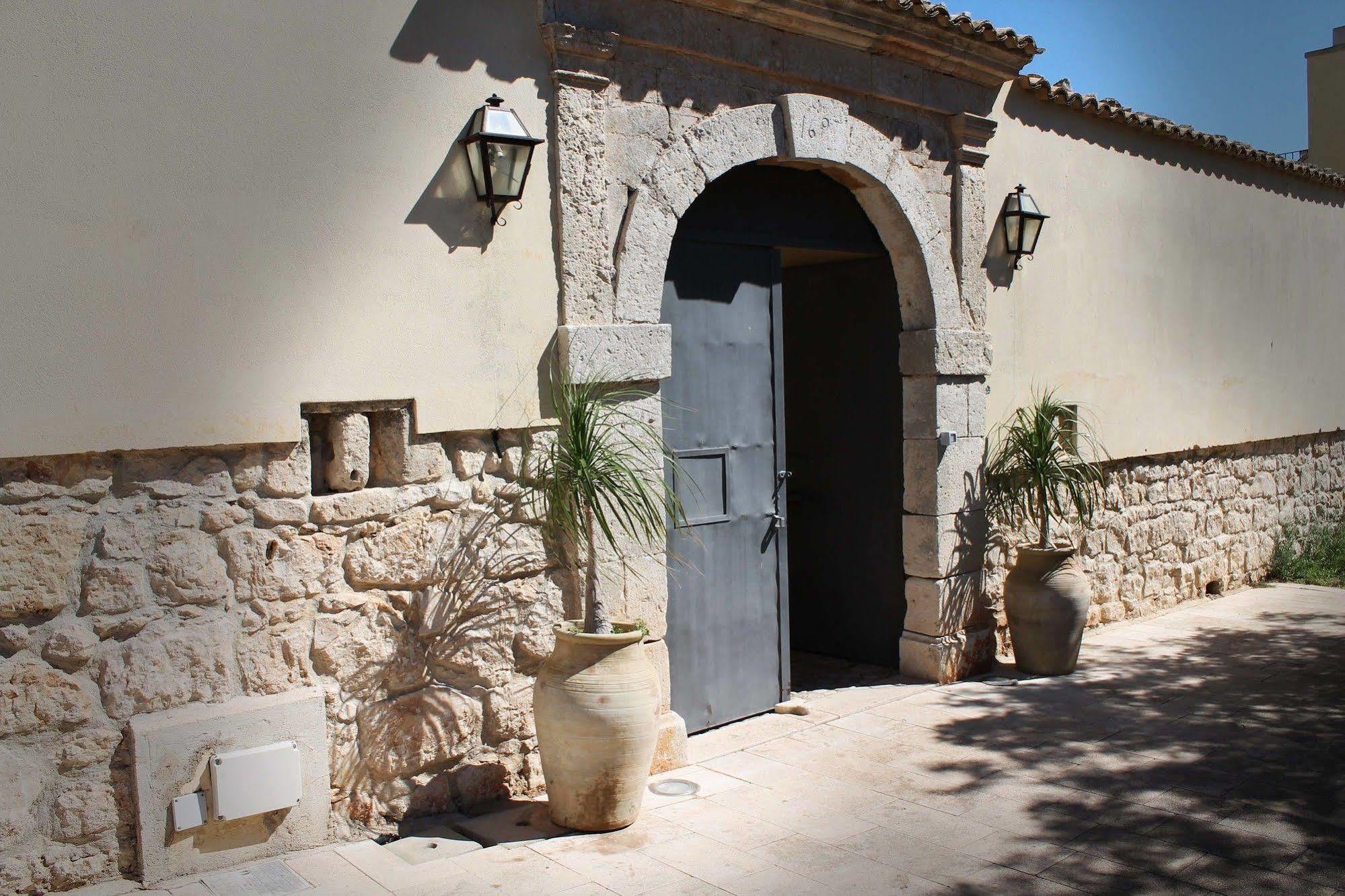 Villa Teresa Modica Buitenkant foto