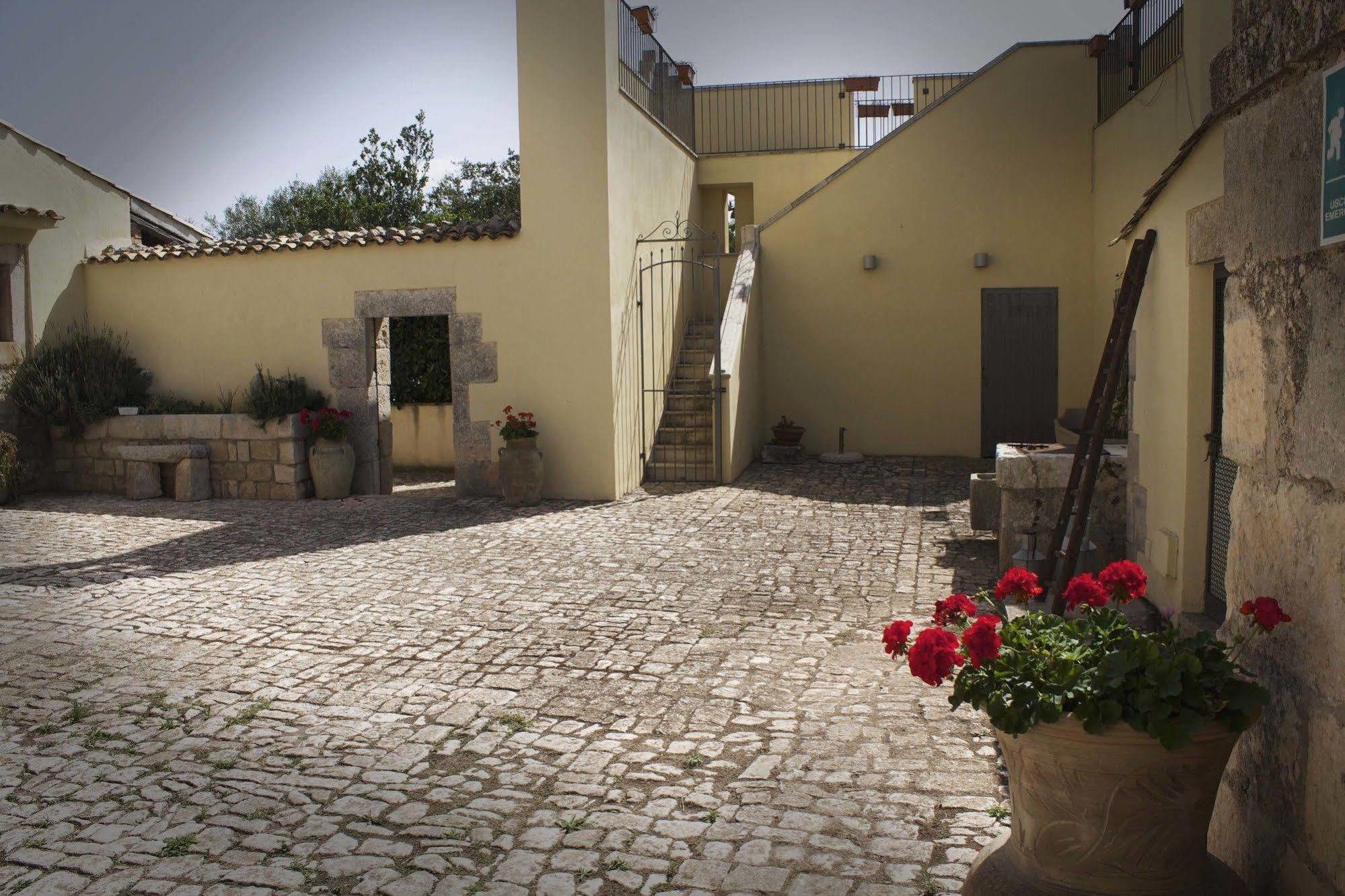 Villa Teresa Modica Buitenkant foto